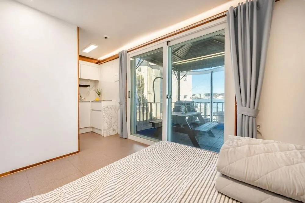 Busan Zio Club Caravan Park