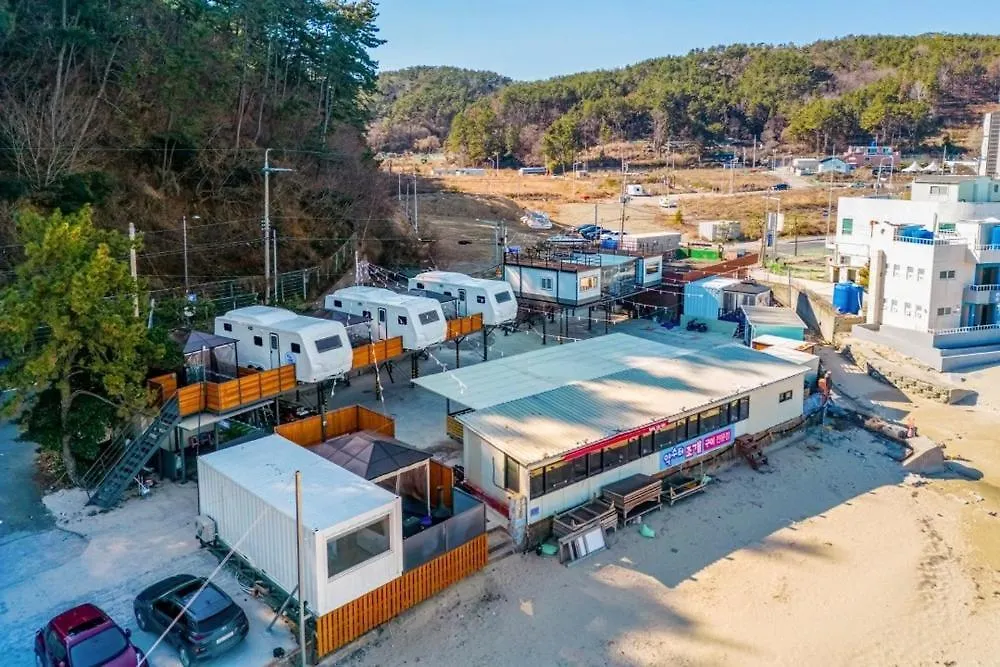 Busan Zio Club Caravan Park 0*,  South Korea